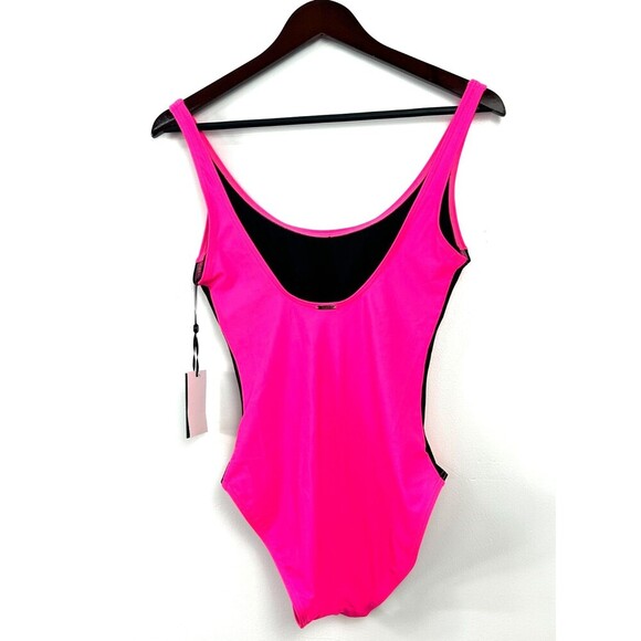 New DKNY One Piece Womens Sz 8 Hot Pink Swimsuit Beach Vacation Resort Rusching - Picture 7 of 10